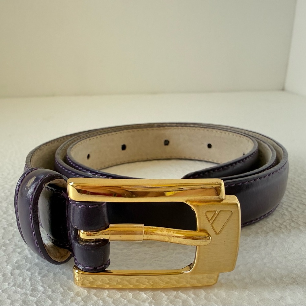 Liz Claiborne Genuine Leather 36”